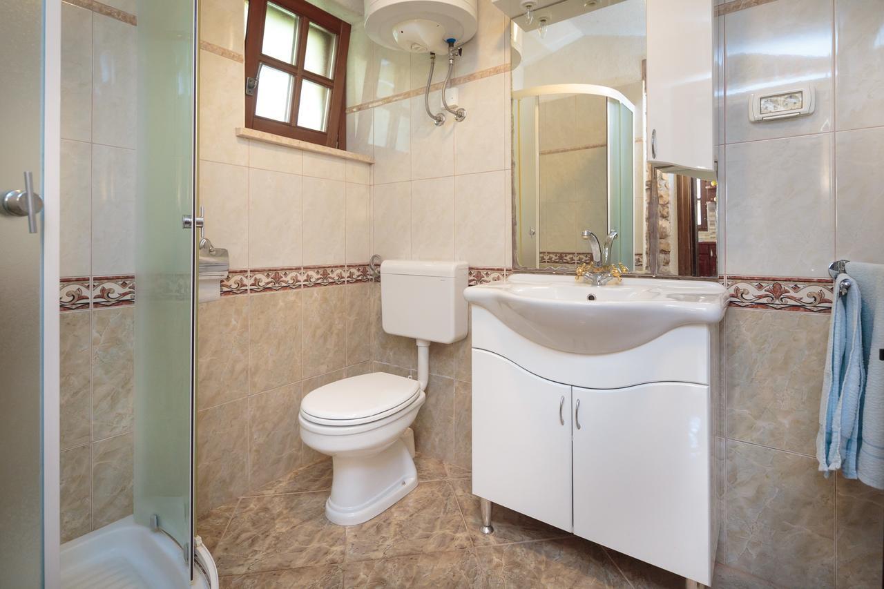 Apartments Mirjana 1655 Kanfanar Buitenkant foto